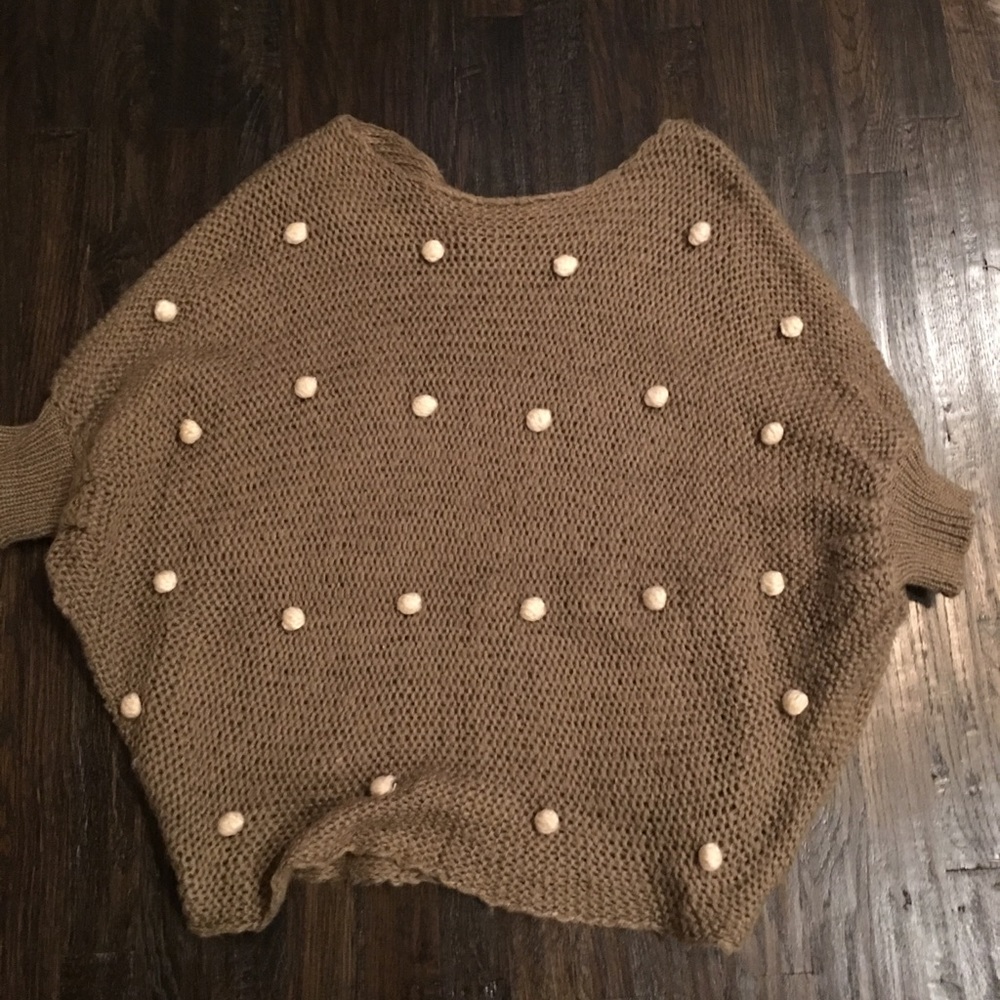 Oversized Pom Pom sweater